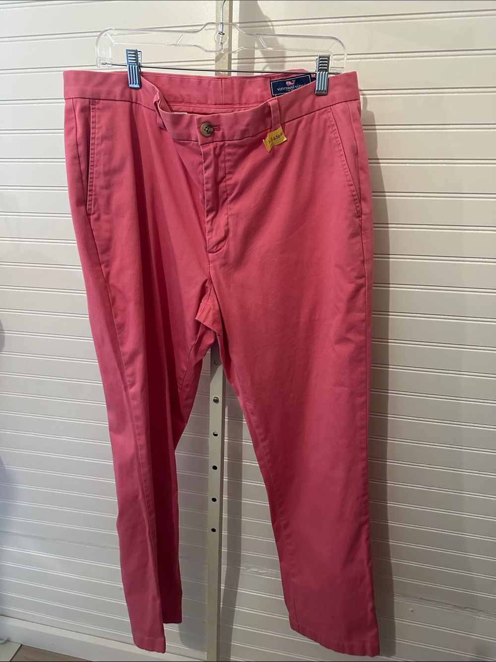 Vineyard Vines Men's Pink Chino Pants 35/32